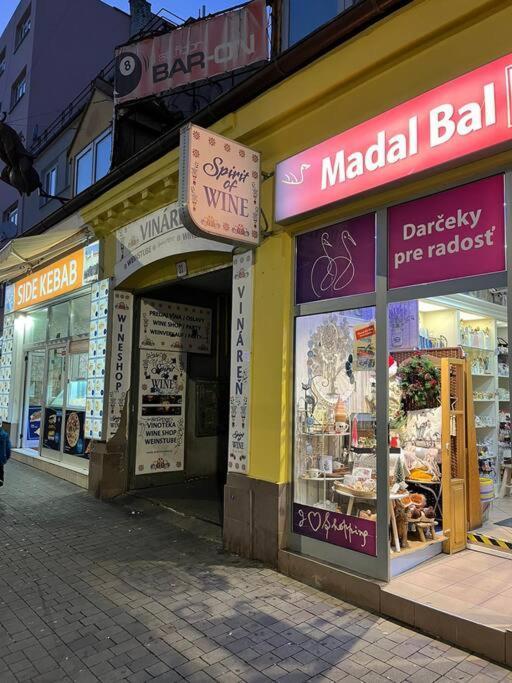 Bada Bing Plaza Διαμέρισμα Μπρατισλάβα Εξωτερικό φωτογραφία
