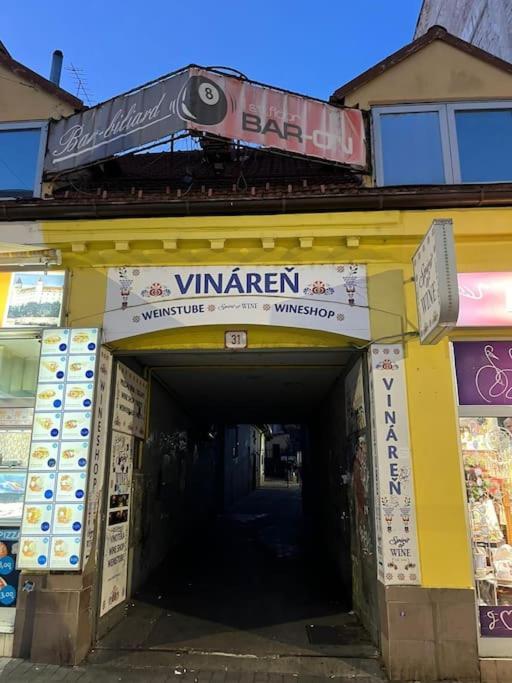 Bada Bing Plaza Διαμέρισμα Μπρατισλάβα Εξωτερικό φωτογραφία